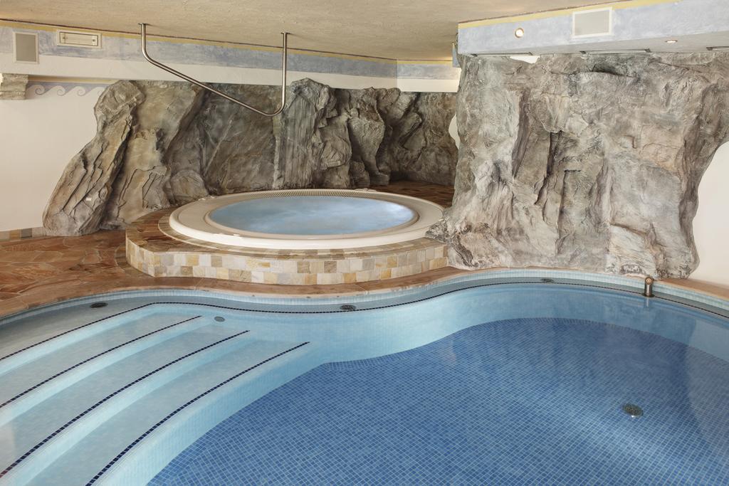 Landhotel Tharerwirt Olang Dış mekan fotoğraf