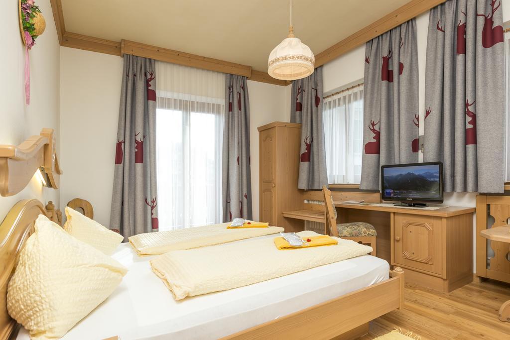 Landhotel Tharerwirt Olang Dış mekan fotoğraf